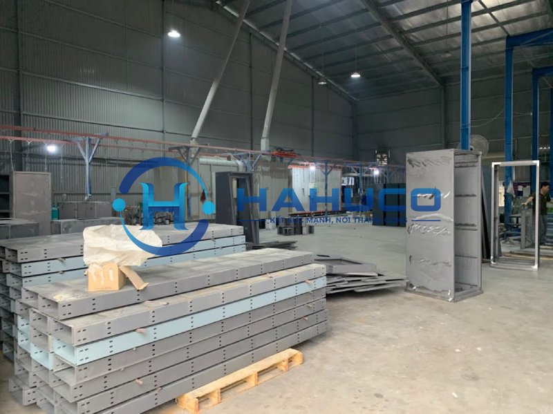 máng cáp điện mạ kẽm