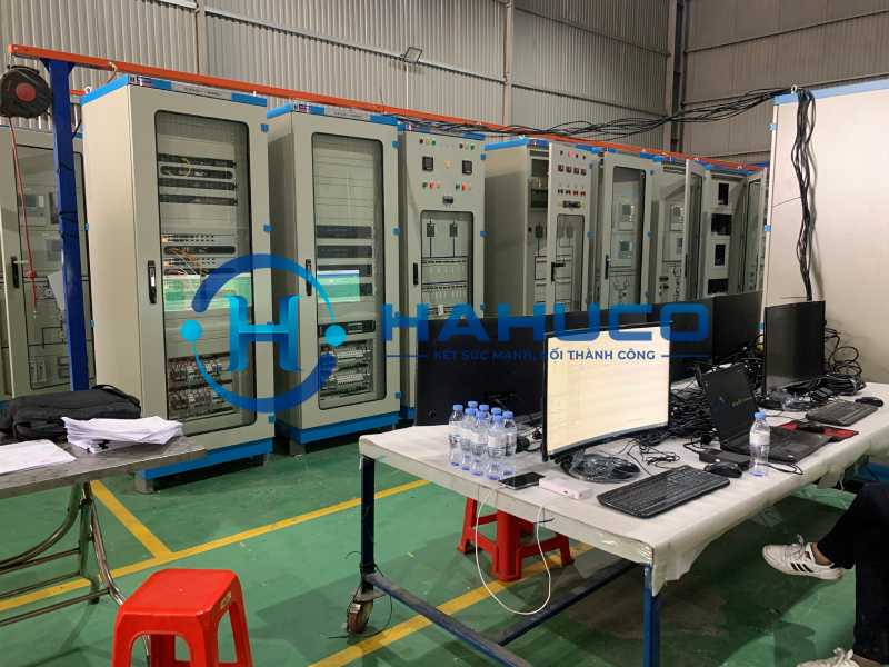 tủ điều khiển