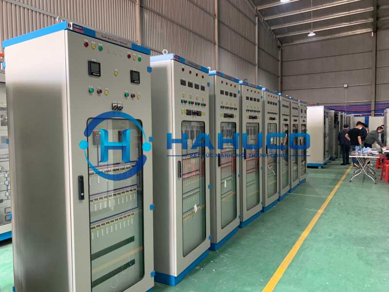 tủ điều khiển