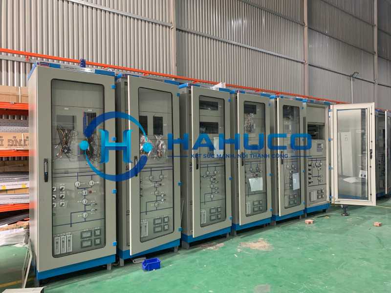 tủ điều khiển