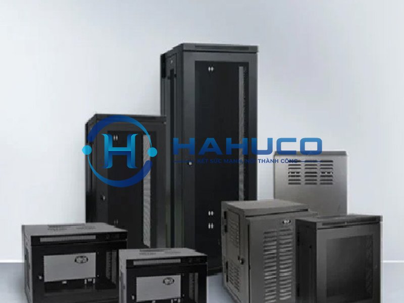 tủ mạng âm tường