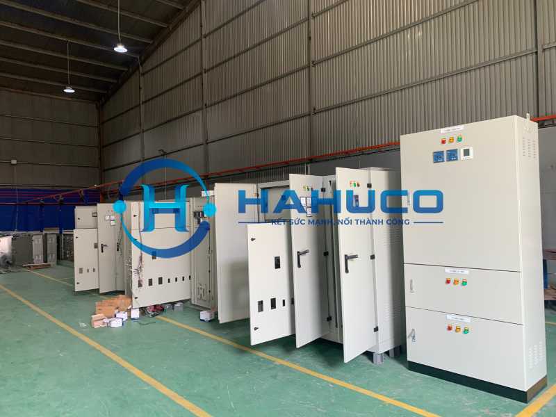 vỏ tủ điện hạ thế