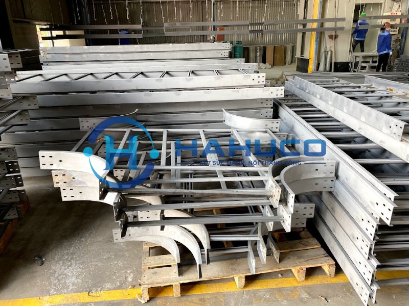 cấu tạo thang máng cáp