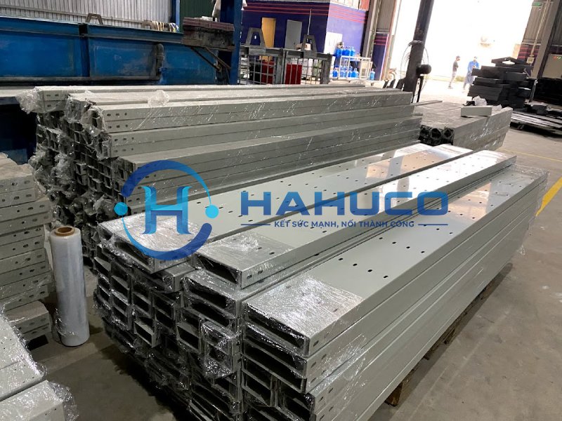 lựa chọn vật liệu thang máng cáp phù hợp