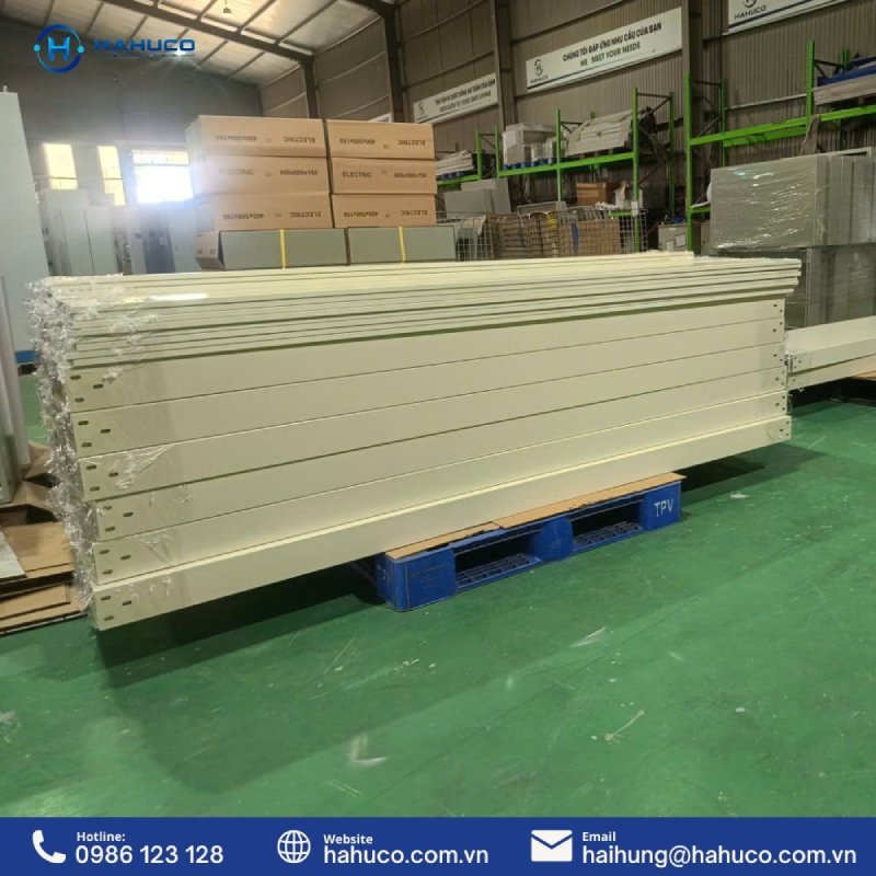 Thang máng cáp cho nhà máy thực phẩm