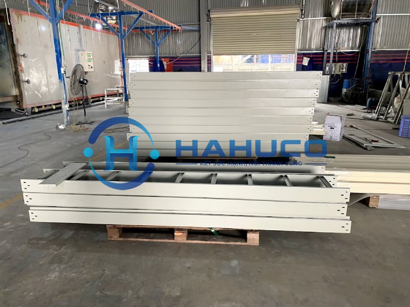 thang máng cáp cho trạm biến áp