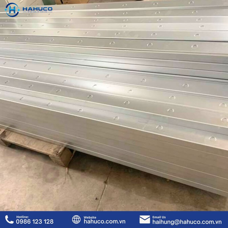 thang máng cáp mạ kẽm nhúng nóng giá rẻ