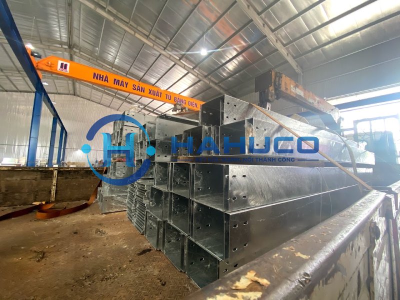 thang máng cáp mạ kẽm nhúng nóng giá rẻ