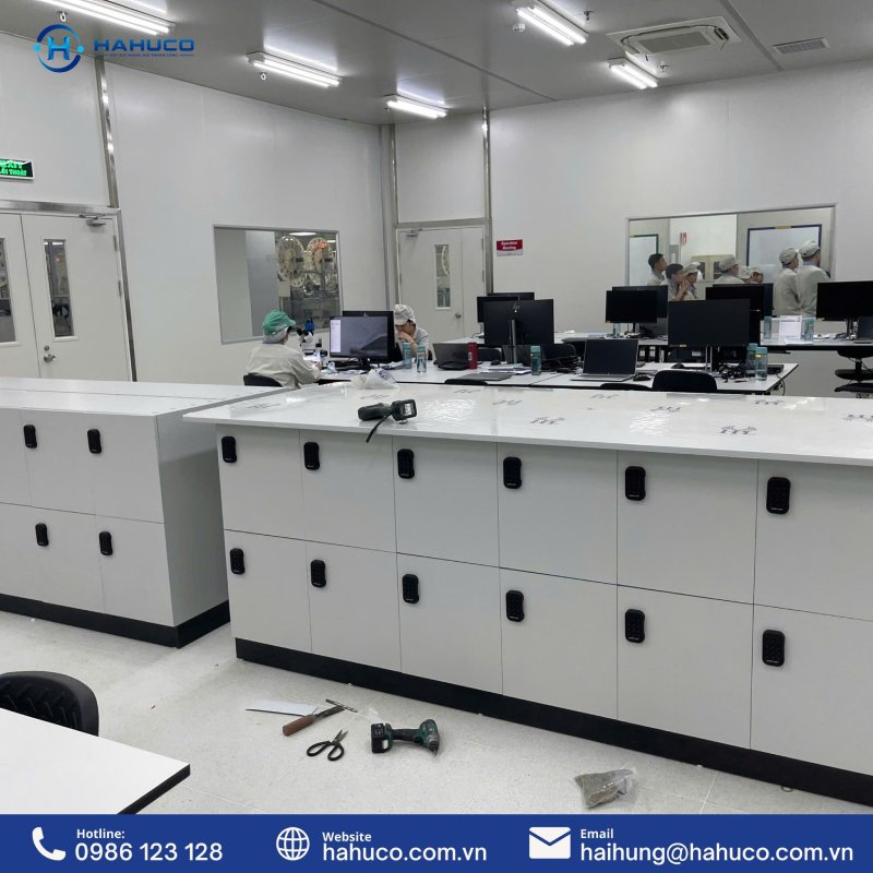 Tủ Locker bằng gỗ là gì? Ưu nhược điểm cần biết